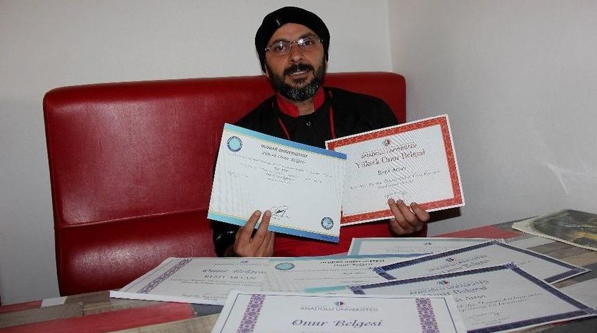 Cezaevi Onun İ&ccedil;in Nimet Oldu, 2 &Uuml;niversite Bitirdi, 3 &Uuml;niversite De Okuyor