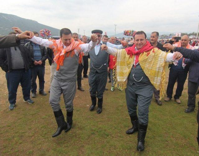 Menderes’te Coşkulu Yörük Şenliği