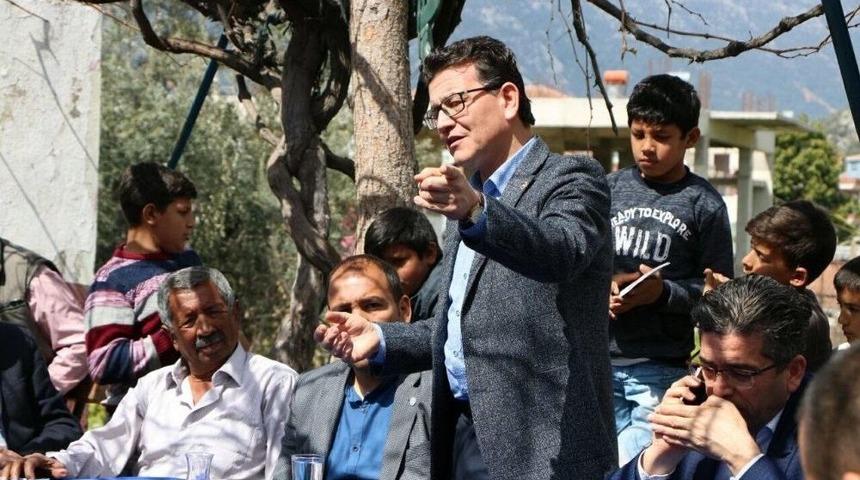 Milletvekili Uslu, Finike&rsquo;de Vatandaşlarla Buluştu