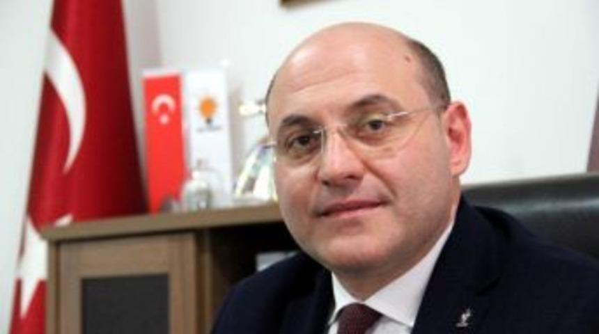 Başkan Ali &Ccedil;etinbaş: Zeliha Aksaz Şahbaz&rsquo;ın S&ouml;zleri Abesle İştigaldir