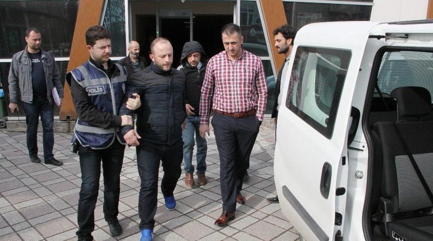 Deplasman Otob&uuml;s&uuml;ndeki Cinayetin Zanlıları Yakalandı