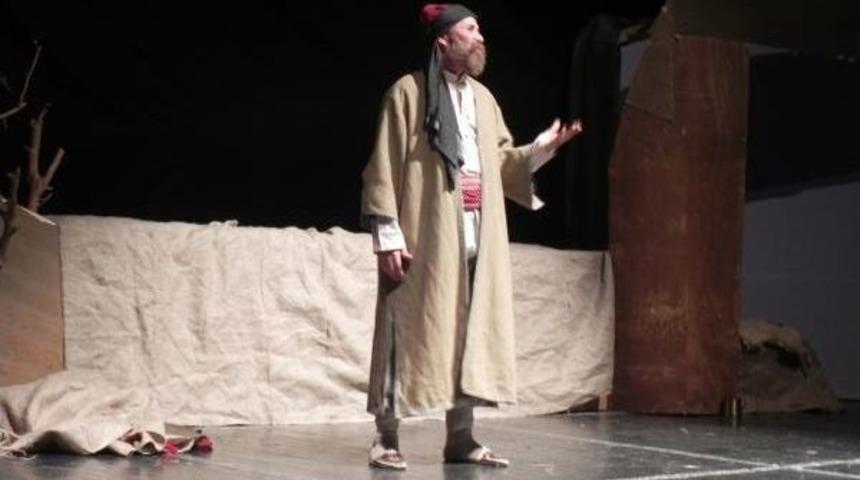 'koca Haydar' Ikinci Kez 'sahne' Dedi