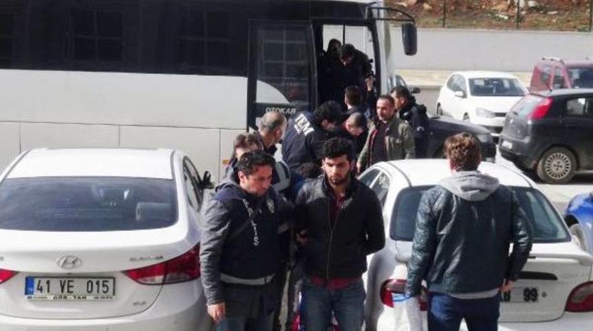 Kocaeli'de Pkk Operasyonunda 9 Kişi Adliyede