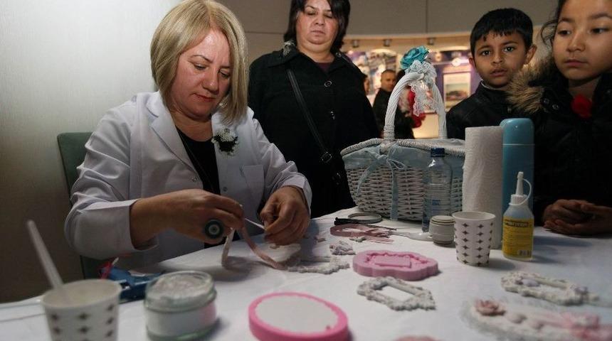 Oyuncu Anne, 8&rsquo;inci Yıl Festivali&rsquo;nde