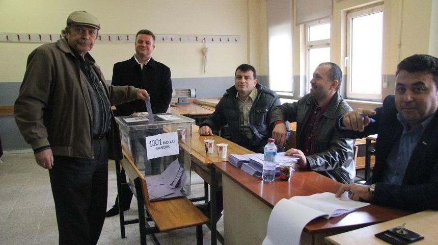 G&ouml;lbucağı&rsquo;nın Yeni Muhtarı Şermin Duran Oldu