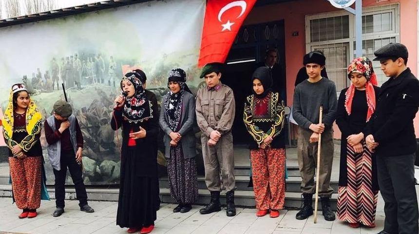 Ep&ccedil;e Ortaokulunda &Ccedil;anakkale Şehitleri Anma T&ouml;reni Yapıldı