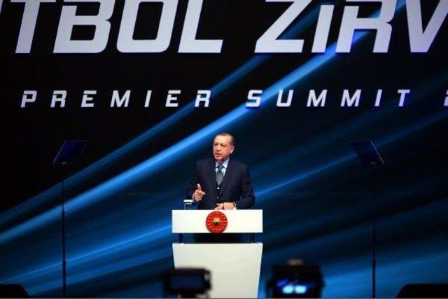 Fotoğraflar // Cumhurbaşkanı Erdoğan 2. Futbol Zirvesi'nde Konuştu