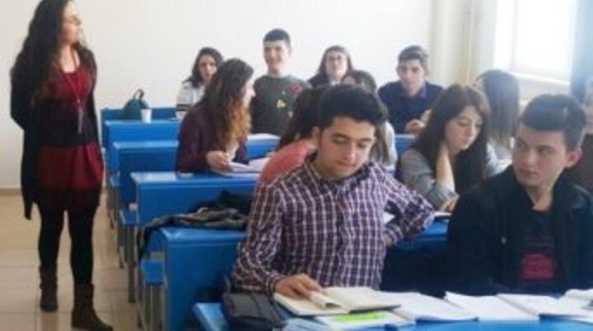 Turizm &Ouml;ğrencileri Avrupa Yolunda