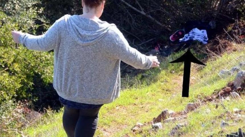 U&ccedil;uruma D&uuml;şen Otomobilde Hafif Sıyrıklarla Kurtuldu