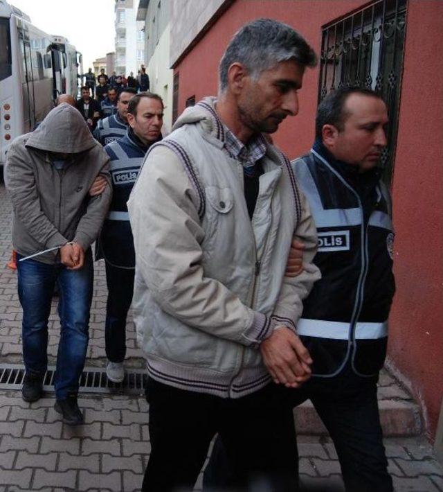 Fetö’Den Gözaltına Alınan 22 Polis Memuru Adliyeye Gönderildi