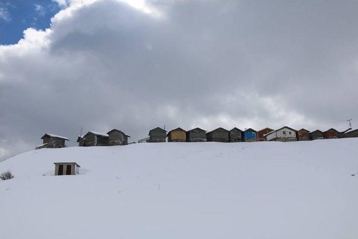 Tokat’ta Kar Yağışı Yüksek Kesimlerde Etkili Oldu G3