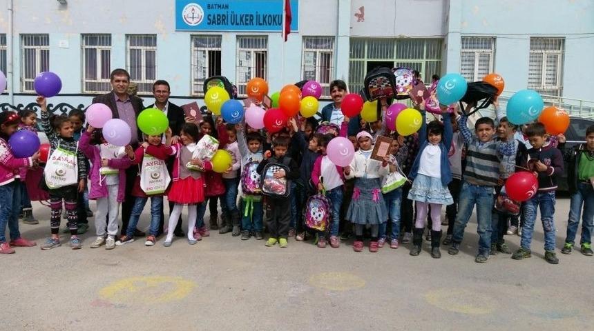 Batman&rsquo;da İhtiya&ccedil; Sahibi &Ccedil;ocuklara Yardım