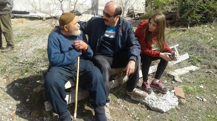 Niksar&rsquo;da &Ouml;ğrenciler Yaşlıları Unutmadı