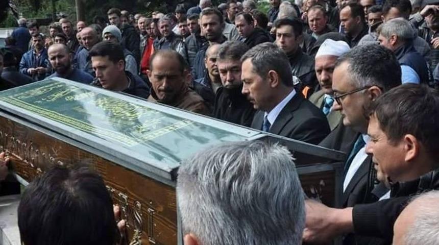 Kalp Krizinden &Ouml;len Belediye İş&ccedil;isi Dualarla Uğurlandı