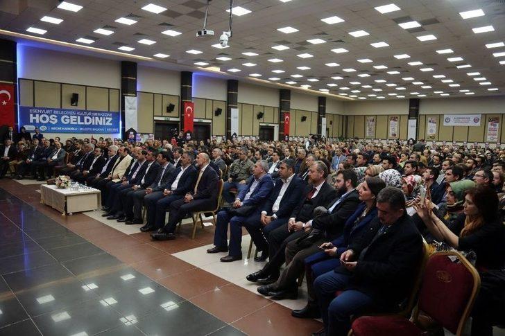 Esenyurt’ta Eğitim Bir-sen’den Konferans G1
