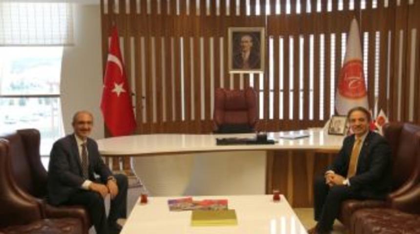 Ahi Evran &Uuml;niversitesi Rekt&ouml;r&uuml; Karakaya&rsquo;dan Rekt&ouml;r Bağlı&rsquo;ya Ziyaret