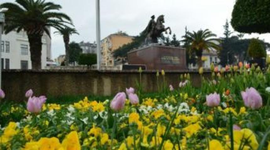 Hatay Rengarenk Oldu