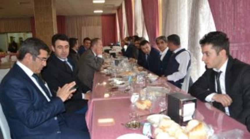 Şehit Ve Gazi Yakınlarına Yemek Programı Düzenlendi