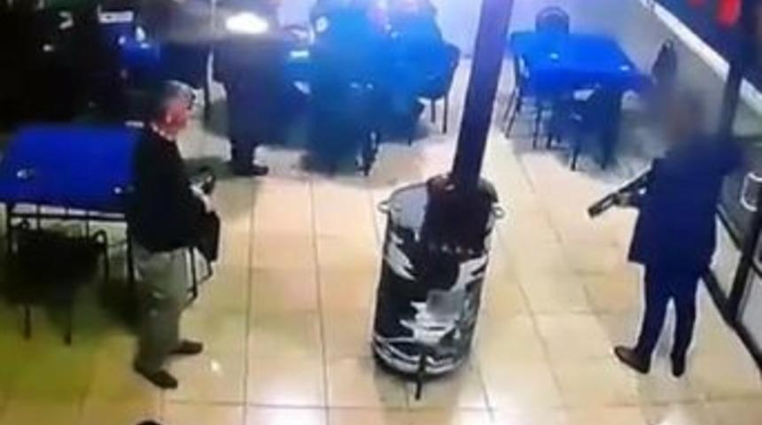 Pompalı T&uuml;fekle Kahvehaneyi Bastı