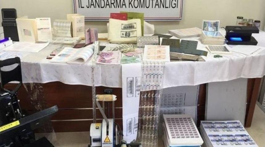 İstanbul Emniyeti’nden Sahtekarlara Büyük Darbe