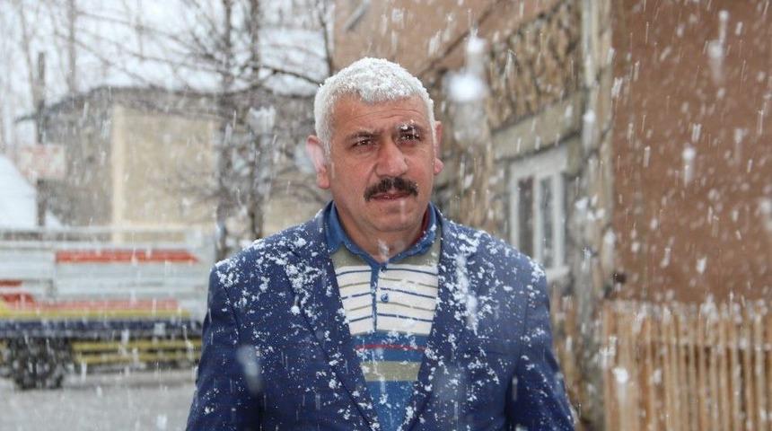 Oltu&rsquo;da Kar Yağışı Etkili Oldu