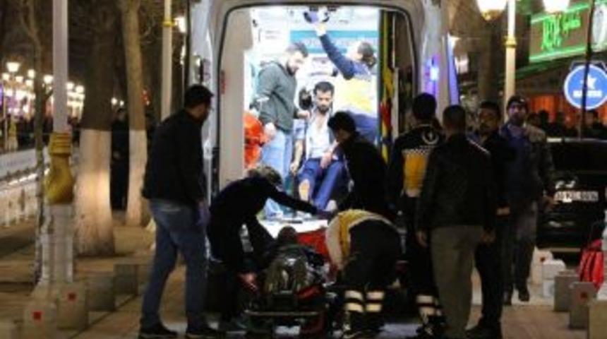 Kafede Silahlı Kavga: 2 &Ouml;l&uuml;, 10 Yaralı