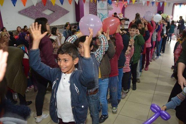 Süleymanpaşa Belediyesi Çocuk Kulübü Üyeleri Partide Buluştu