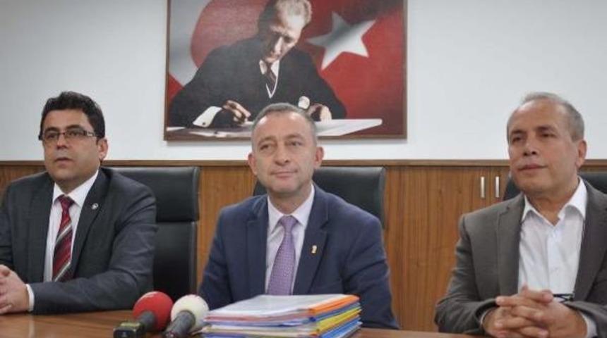 &Uuml;mit Kocasakal: Milletimiz Egemenliğini Kimseye Vermesin