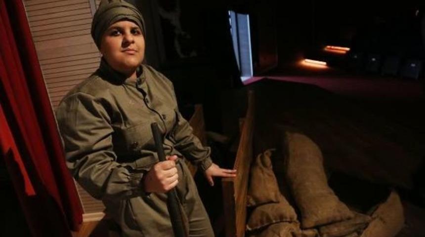 Kanseri Tiyatroyla Yenecek