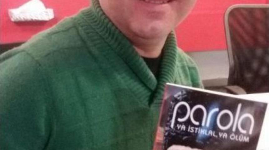 Gazeteci Cant&uuml;rk&rsquo;&uuml;n Kitabı &lsquo;parola&rsquo; &Ccedil;ıktı