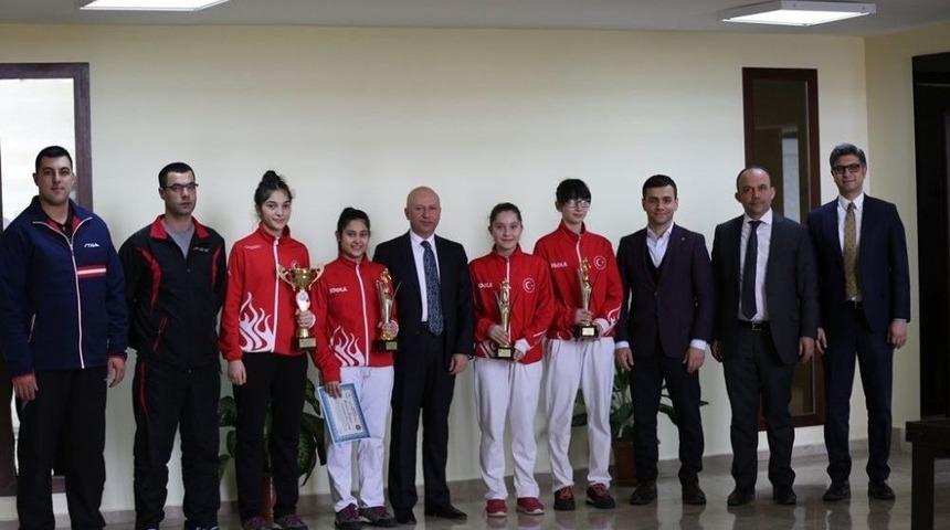 Başkan &Ccedil;olakbayrakdar, T&uuml;rkiye Şampiyonlarını Ağırladı