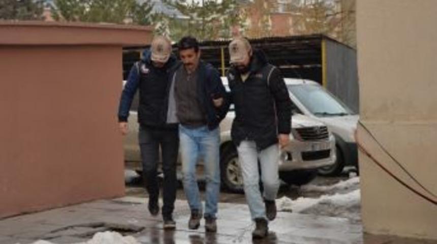 Hakkari&rsquo;de Ter&ouml;r Operasyonunda 1 Kişi Tutuklandı