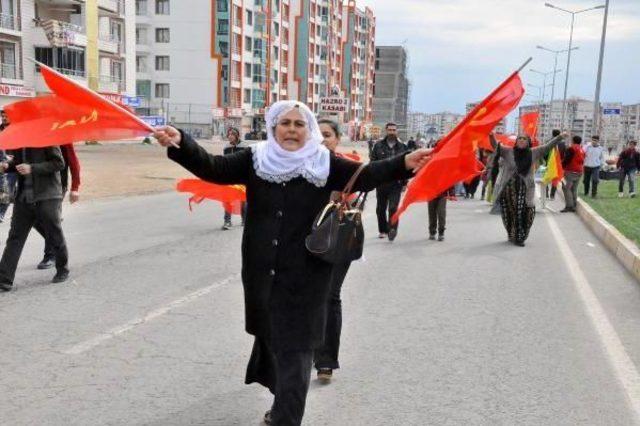 Diyarbakır'da Nevruz Alanına Bıçakla Girmek Isteyen 1 Kişi Vuruldu