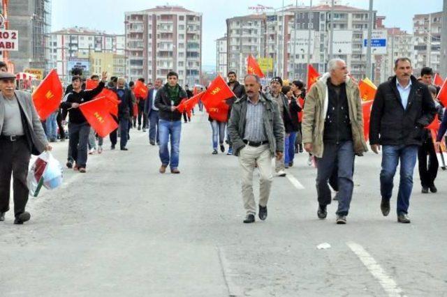 Diyarbakır'da Nevruz Alanına Bıçakla Girmek Isteyen 1 Kişi Vuruldu