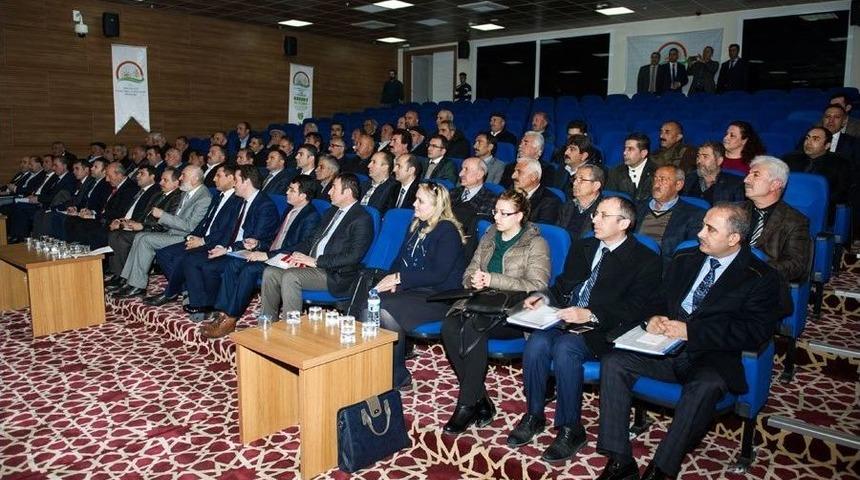 Vali Taşyapan, Muhtarlarla Bir Araya Geldi