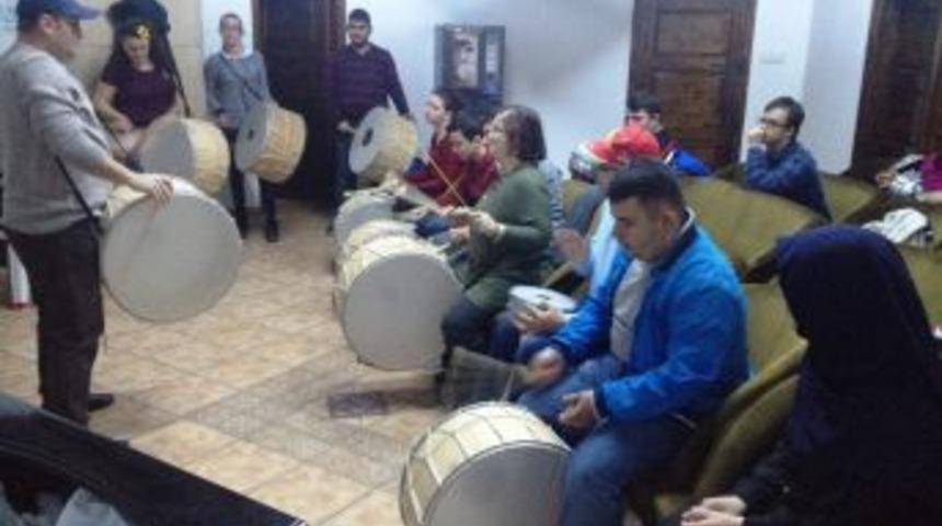 İzmit&rsquo;te Engellilere Ritim Kursu Etkinliği