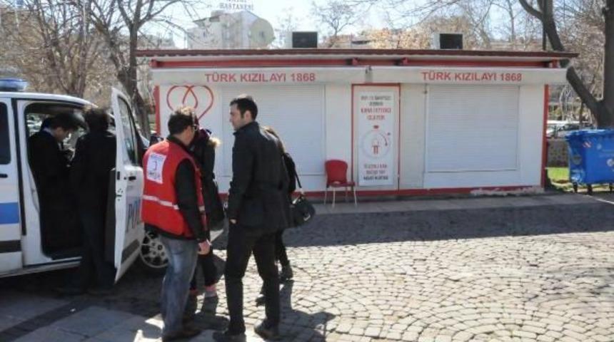Gaziantep'te, Kızılay'ın Kan Toplama Birimine Hırsızlar Girdi
