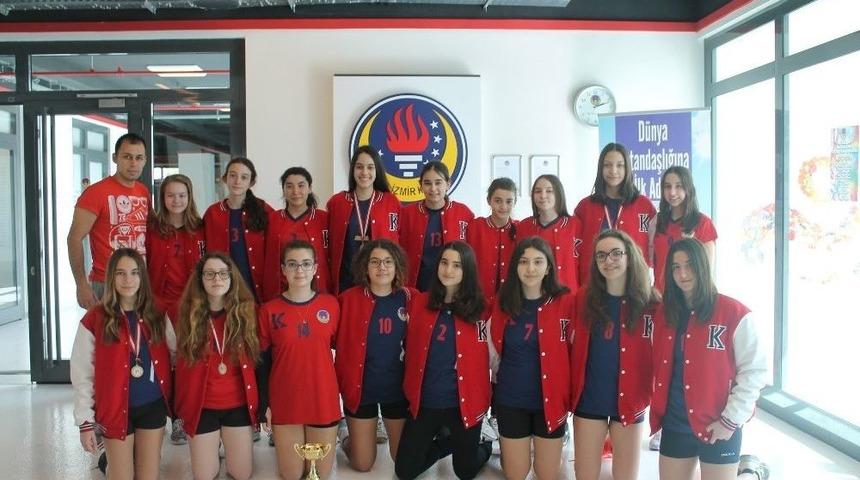 Set Kaybetmeden Şampiyon Oldular