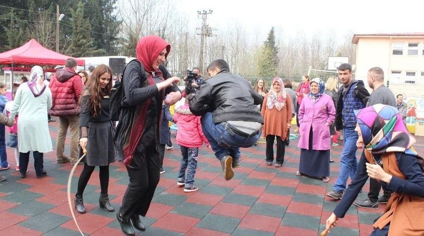 Engelli &Ouml;ğrenciler Doyasıya Eğlendi