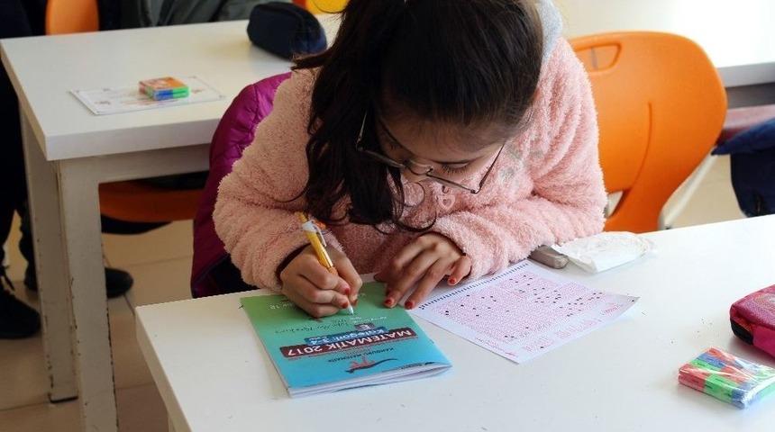 &Ccedil;ınar Koleji, Kanguru Matematik Sınavına İkinci Kez Ev Sahipliği Yaptı