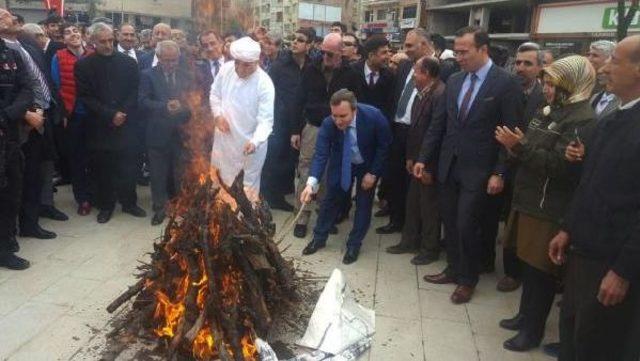 Siirt'te 3 Dilli Nevruz Kutlaması