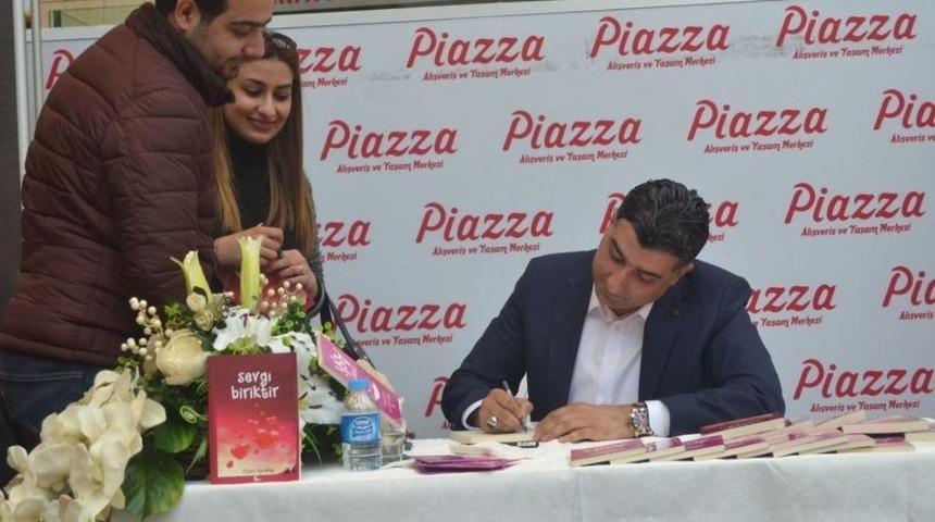 Şanlıurfalı Yazar Niyazi Kocadağ&rsquo;dan Piazza&rsquo;da İmza G&uuml;n&uuml;