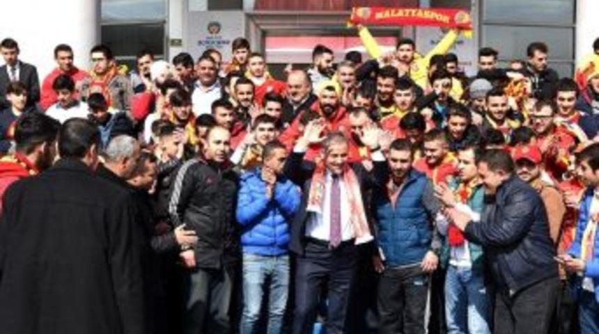 Evkur Yeni Malatyaspor’a Destek Çağrısı