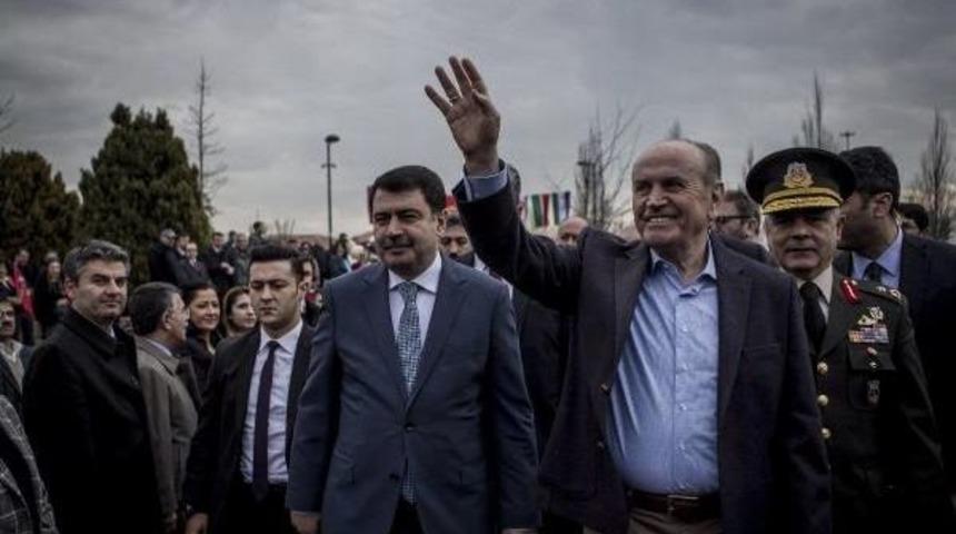 İstanbul Valiliği'nin Nevruz Kutlaması Renkli G&ouml;r&uuml;nt&uuml;lere Sahne Oldu