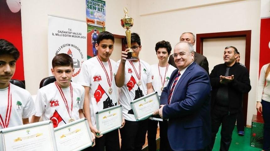 Hamleler Yarıştı Okullar Kazandı