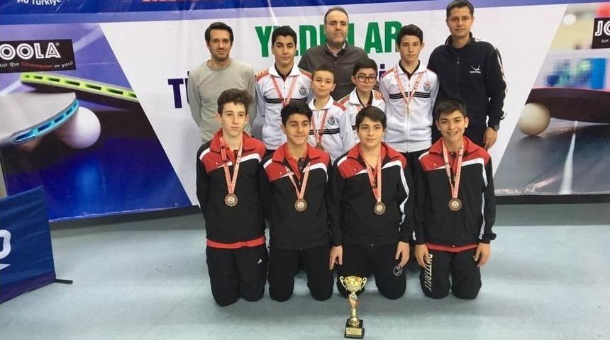 Yalova Takımları Kayseri&rsquo;de 2 Kupa Kazandı