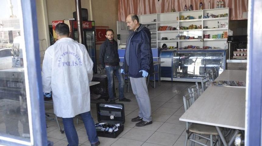 Oto Sanayi Sitesinde İş Yerlerinden Hırsızlık