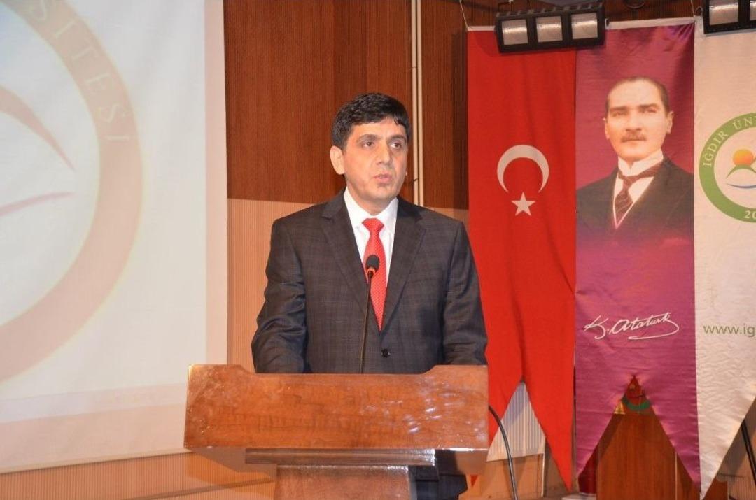 Iğdır &Uuml;niversitesinde Devir Teslim T&ouml;reni