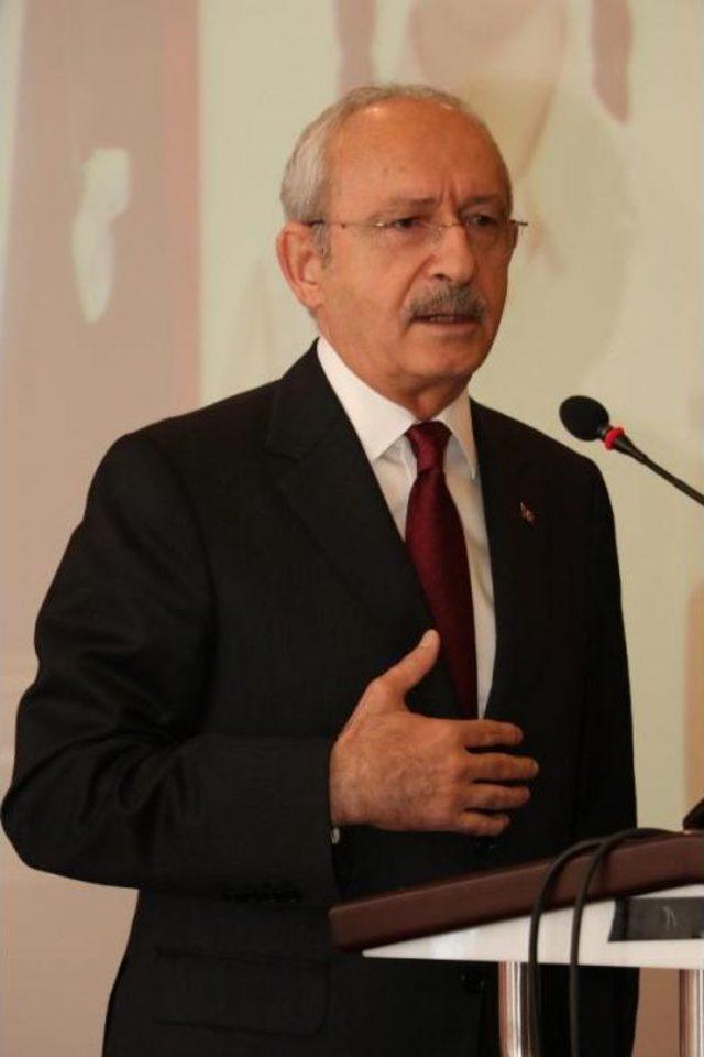 Kılıçdaroğlu: Siyasi Ahlak Kanunu Çıkaracaktık, Davutoğlu'nun Ömrü Yetmedi