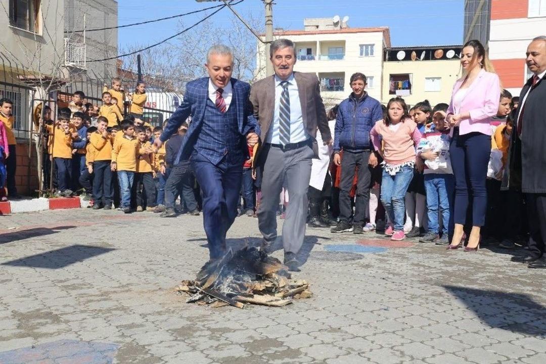 Kula Ve Turgutlu&rsquo;da Nevruz Coşkusu